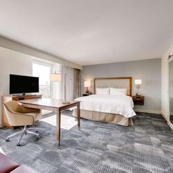 Hampton Inn & Suites North Houston Spring - Guest room