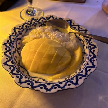 Simply Thai Bistro - Mango with sticky rice - Thai Near Me - Wheaton, Illinois