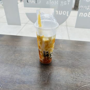 Möge Tee - My drink in the smaller cup... - Bubble Tea Near Me - Evanston, Illinois Möge Tee - My drink in the smaller cup... - Bubble Tea Near Me - Evanston, Illinois