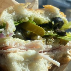 Vons - Custom Turkey pesto sandwich