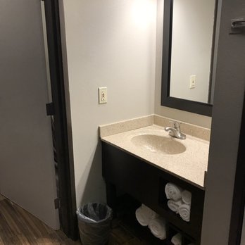 La Quinta Inn & Suites Cedar Rapids - Hotels Near Me - Cedar Rapids, Iowa