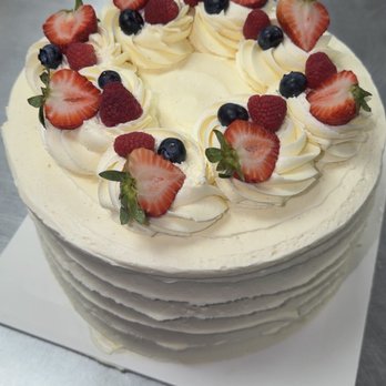 Sweet Red Peach - Triple Berry Cake - Bakeries Near Me - Menifee, California