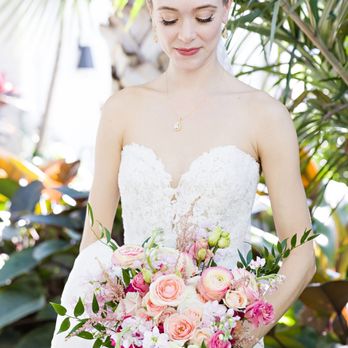 Aisle Style Hair + Makeup - Makeup Artists Near Me - Key West, Florida Aisle Style Hair + Makeup - Makeup Artists Near Me - Key West, Florida