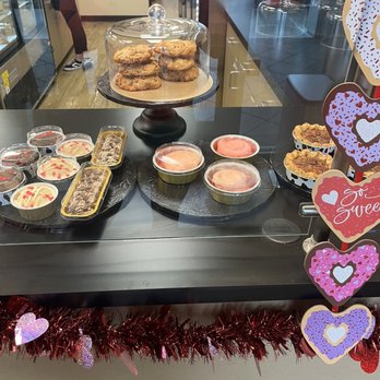 Sweet Cravings by Shar - Dessert display - Desserts Near Me - Saint Johns, Florida