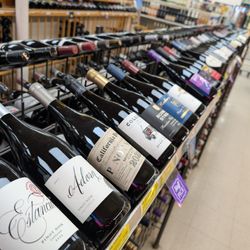Kappy's Fine Wine & Spirits - Explore our curated Pinot Noir selection--shop favorites, hidden gems, and staff picks ready for your table tonight.