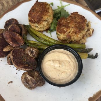Redfin Blues - Jumbo Lump Crab Cake - Seafood Near Me - Pittsburgh, Pennsylvania