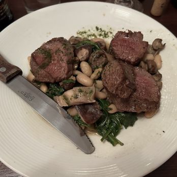 Trattoria Rosa Bianca - Bistecca Tagliata - filet steak, mushrooms, baby spinach and white kidney beans. Not bad, but nothing spectacular. Smaller sized filet. - Italian Near Me - Yardley, Pennsylvania Trattoria Rosa Bianca - Bistecca Tagliata - filet steak, mushrooms, baby spinach and white kidney beans. Not bad, but nothing spectacular. Smaller sized filet. - Italian Near Me - Yardley, Pennsylvania