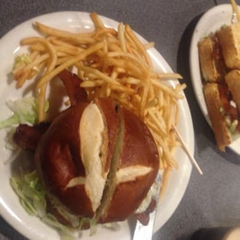 Alfred's Cafe - Blue Burger - American Near Me - Tacoma, Washington Alfred's Cafe - Blue Burger - American Near Me - Tacoma, Washington