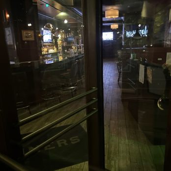 Reiners Bar & Game Room - Empty bar closed at 11pm with "fake event" - Sports Bars Near Me - Providence, Rhode Island
