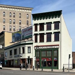 Cam's Pizzeria - Watertown