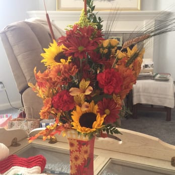 Roadrunner Florist - A beautiful arrangement! - Florists Near Me - Phoenix, Arizona Roadrunner Florist - A beautiful arrangement! - Florists Near Me - Phoenix, Arizona