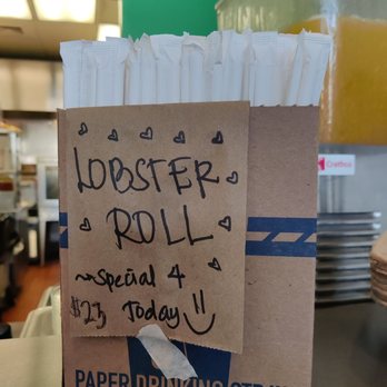EARL Kaimuki - They have Lobster Roll today (11-27-22)! - Sandwiches Near Me - Honolulu, Hawaii EARL Kaimuki - They have Lobster Roll today (11-27-22)! - Sandwiches Near Me - Honolulu, Hawaii