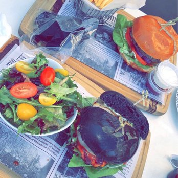 King’s Lounge La - Charcoal California Kobe Burger, Organic Spicy Crispy Chicken Sandwich - Mediterranean Near Me - Glendale, California King’s Lounge La - Charcoal California Kobe Burger, Organic Spicy Crispy Chicken Sandwich - Mediterranean Near Me - Glendale, California