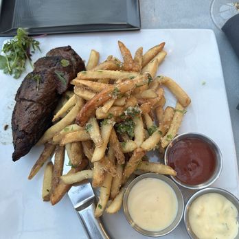 Union Rooftop - Steak frites - New American Near Me - Minneapolis, Minnesota Union Rooftop - Steak frites - New American Near Me - Minneapolis, Minnesota