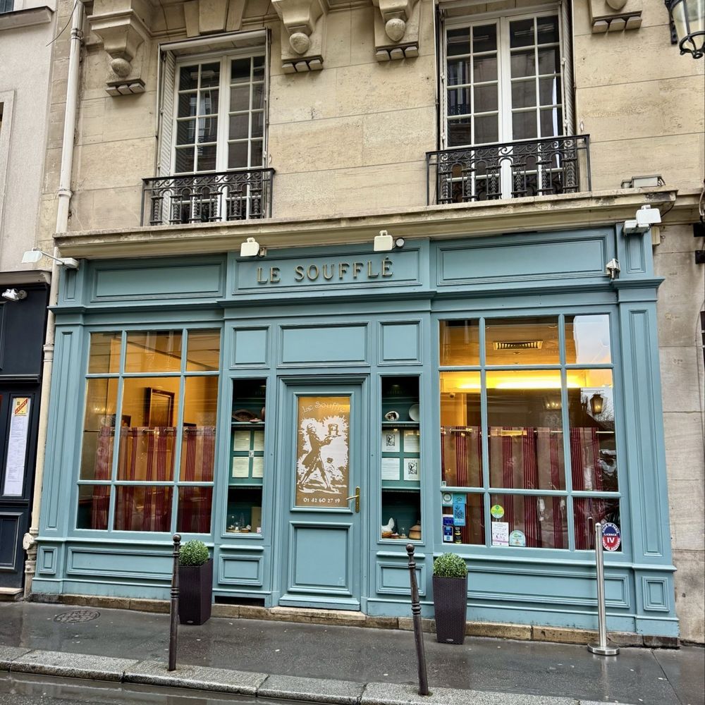 Le Soufflé - The exterior of Le Soufflé - French Near Me - Paris, 75
