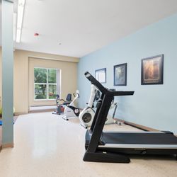 The Heights At Columbia Knoll - Fitness center