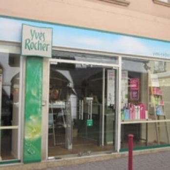 Yves Rocher - Cosmetics & Beauty Supply Near Me - Foix, 09