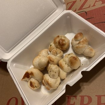 Renaldo's Apizza & Catering - Garlic Knots - Pizza Near Me - Southington, Connecticut Renaldo's Apizza & Catering - Garlic Knots - Pizza Near Me - Southington, Connecticut