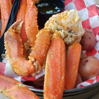 Phillips Seafood - 1lb of snow crab legs - Seafood Near Me - Baltimore, Maryland Phillips Seafood - 1lb of snow crab legs - Seafood Near Me - Baltimore, Maryland