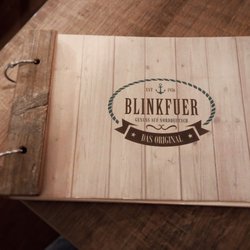 Blinkfuer - Die Speisekarte. Maritim gestaltet, wie das Restaurant auch.