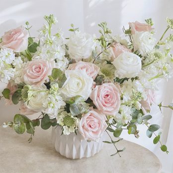 Bouquet By My - Lost in the dreams Arrangement - Florists Near Me Bouquet By My - Lost in the dreams Arrangement - Florists Near Me