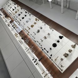KOHLER Store - Lots of choices