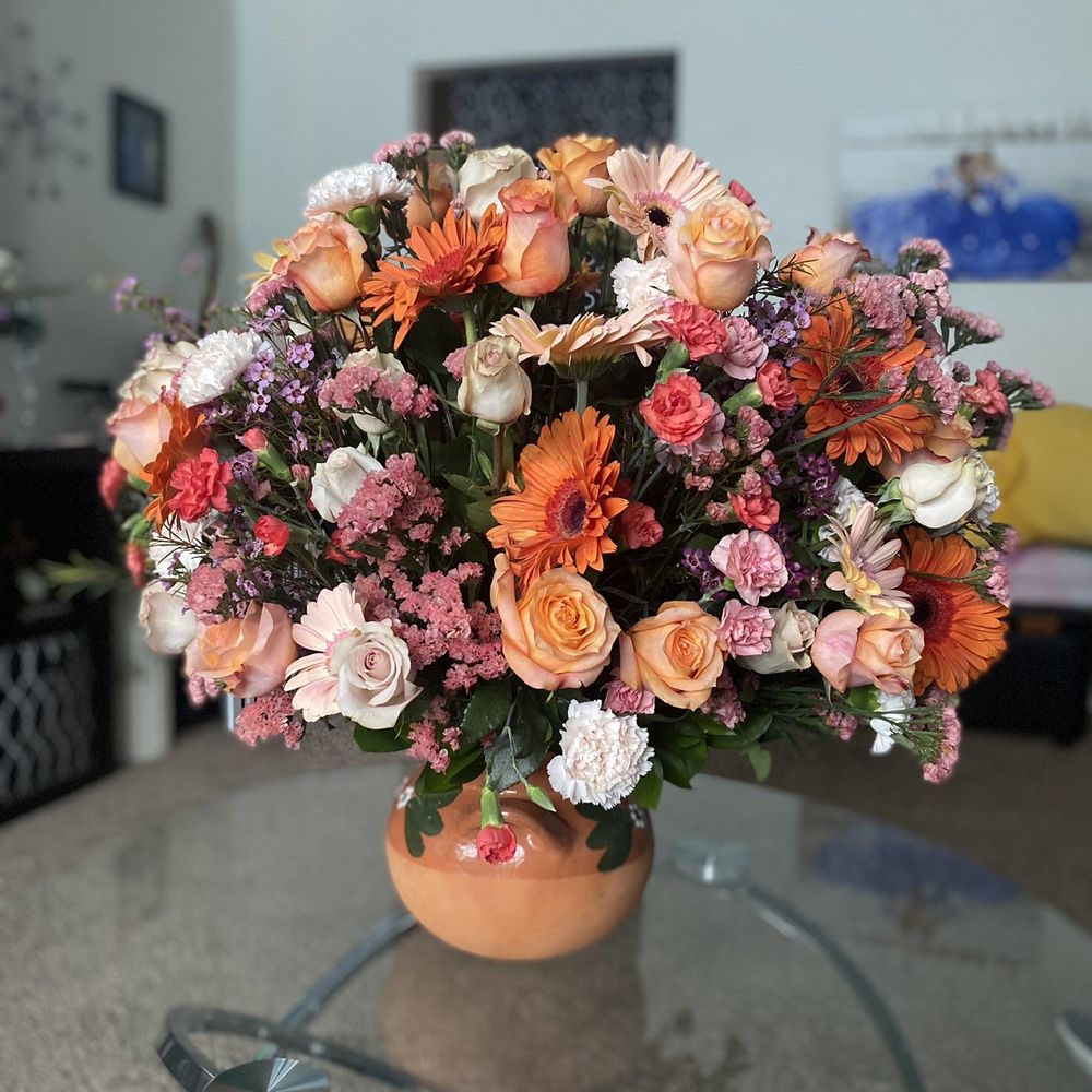 Franco's Flowers - Mother's Day Flower Arrangements - Florists Near Me - Encinitas, California Franco's Flowers - Mother's Day Flower Arrangements - Florists Near Me - Encinitas, California