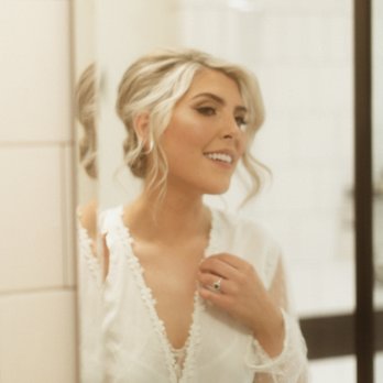 Reflektion Salon - Hair Salons Near Me - Chicago, Illinois Reflektion Salon - Hair Salons Near Me - Chicago, Illinois