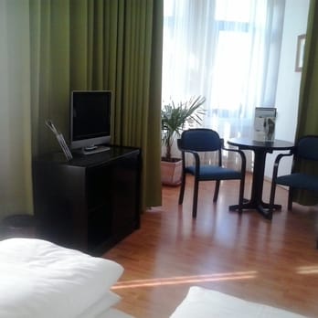 Hotel Central - Hotels Near Me - Innsbruck, 7