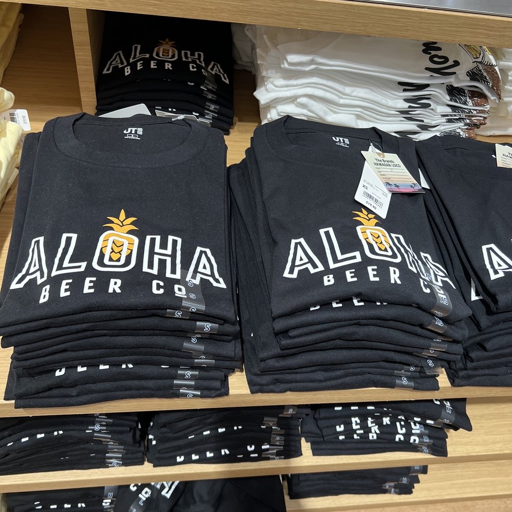 Uniqlo - Local prints - Men's Clothing Near Me - Honolulu, Hawaii Uniqlo - Local prints - Men's Clothing Near Me - Honolulu, Hawaii