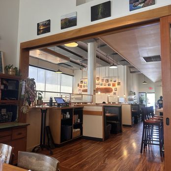 Koko Head Cafe - Interior - Breakfast & Brunch Near Me - Honolulu, Hawaii