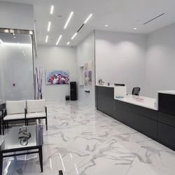 Derick Dermatology - Lobby