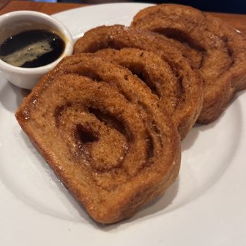 Hugo’s Restaurant - French toast - Breakfast & Brunch Near Me - West Hollywood, California Hugo’s Restaurant - French toast - Breakfast & Brunch Near Me - West Hollywood, California