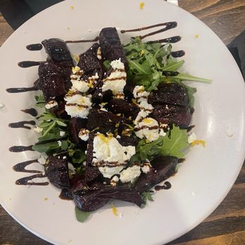Gio Italian Grill - Roasted Beet & Goat Cheese - Italian Near Me - Macungie, Pennsylvania