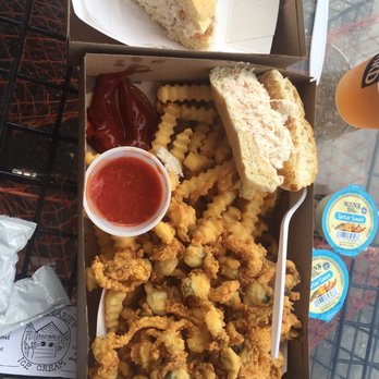 The Clam Shack - Clam belly & crab sandwich - Seafood Near Me - Kennebunk, Maine