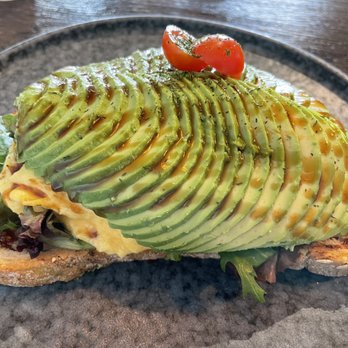 Aroma Craft Coffee - Avocado toast - Coffee Roasteries Near Me - Walnut, California