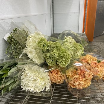 Mayesh Cutflower - Flower pull - Wholesale Stores Near Me - Atlanta, Georgia Mayesh Cutflower - Flower pull - Wholesale Stores Near Me - Atlanta, Georgia