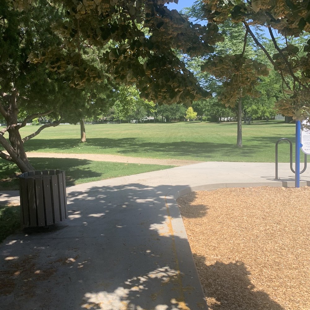 Winstead Park - Open grass field - Parks Near Me - Boise, Idaho Winstead Park - Open grass field - Parks Near Me - Boise, Idaho
