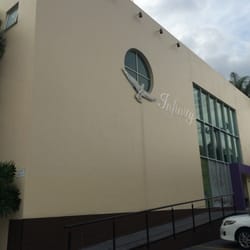 Infinity Funeral Home - Muy bonito espacio para esos momento difíciles