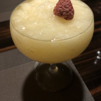 Roanoke - Peach Bellini - Cocktail Bars Near Me - Chicago, Illinois