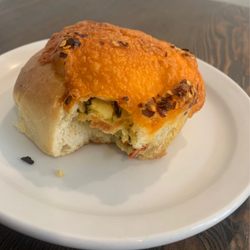 Discovery Coffee - Egg bun