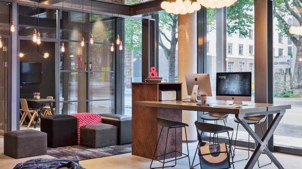 Moxy Frankfurt East by null