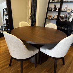 Urban Habitat - Table and chairs