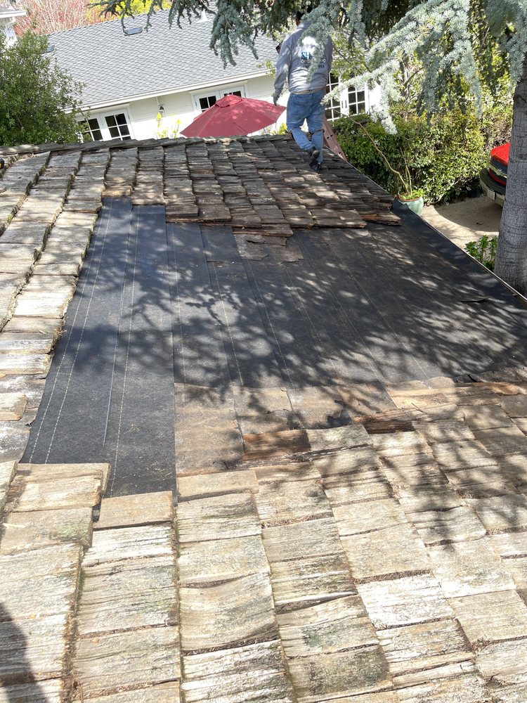 Slide of Sahagun Roofing