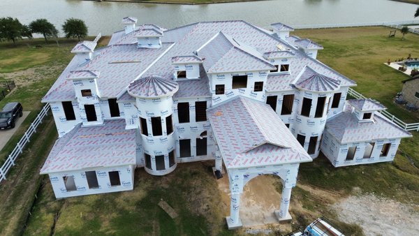 SkyTouch Roofing Logo