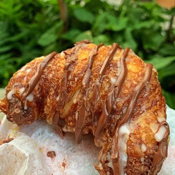 Liliha Bakery - Cronut w/ Custard at iconic Liliha Bakery is what's up! - Bakeries Near Me - Honolulu, Hawaii