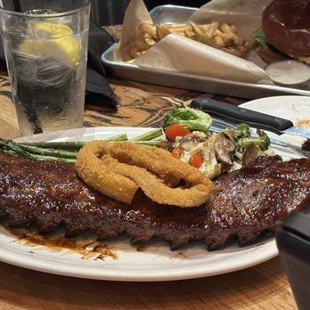 BJ's Restaurant & Brewhouse - Ribs - Breweries Near Me - Corona, California