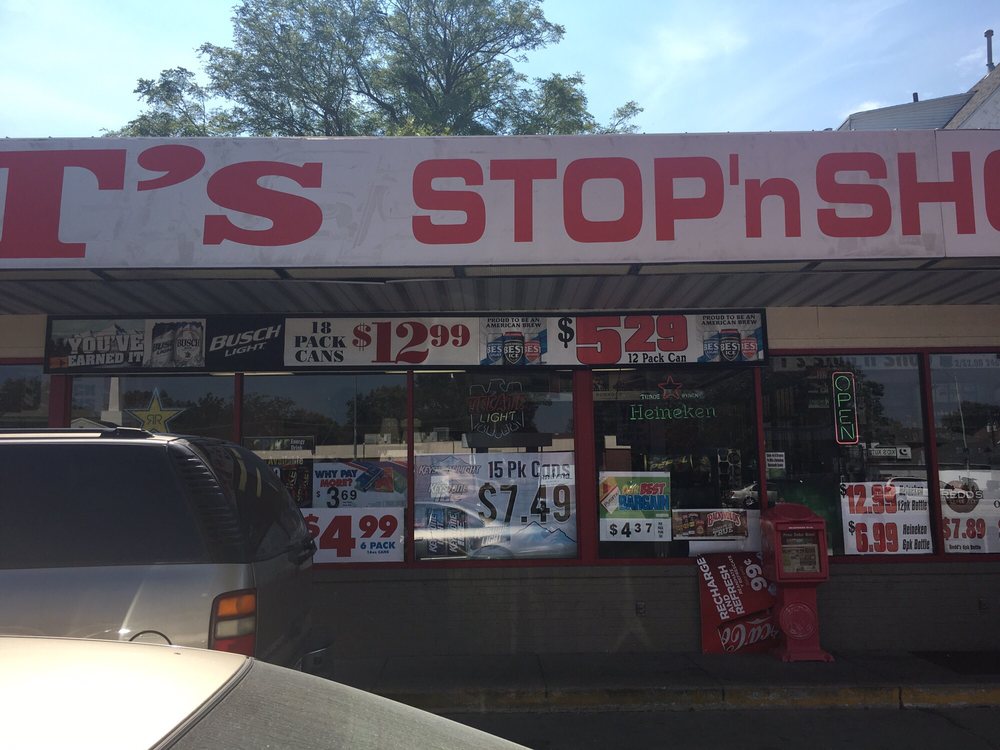 T's Stop N Shop Logo