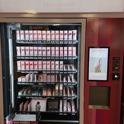 Shop & Dine Newark Terminal B - Don't travel without it!