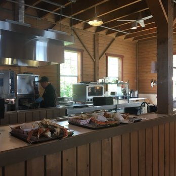 The Crab Station - Quick service for salmon chowder and crab platters - Seafood Near Me - Hoonah, Alaska